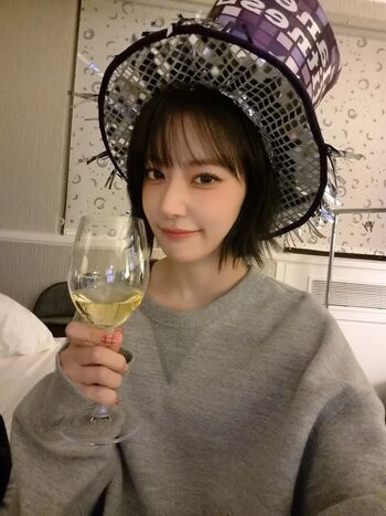 Sakura Miyawaki 宮脇 咲良