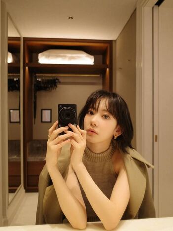 Sakura Miyawaki 宮脇 咲良