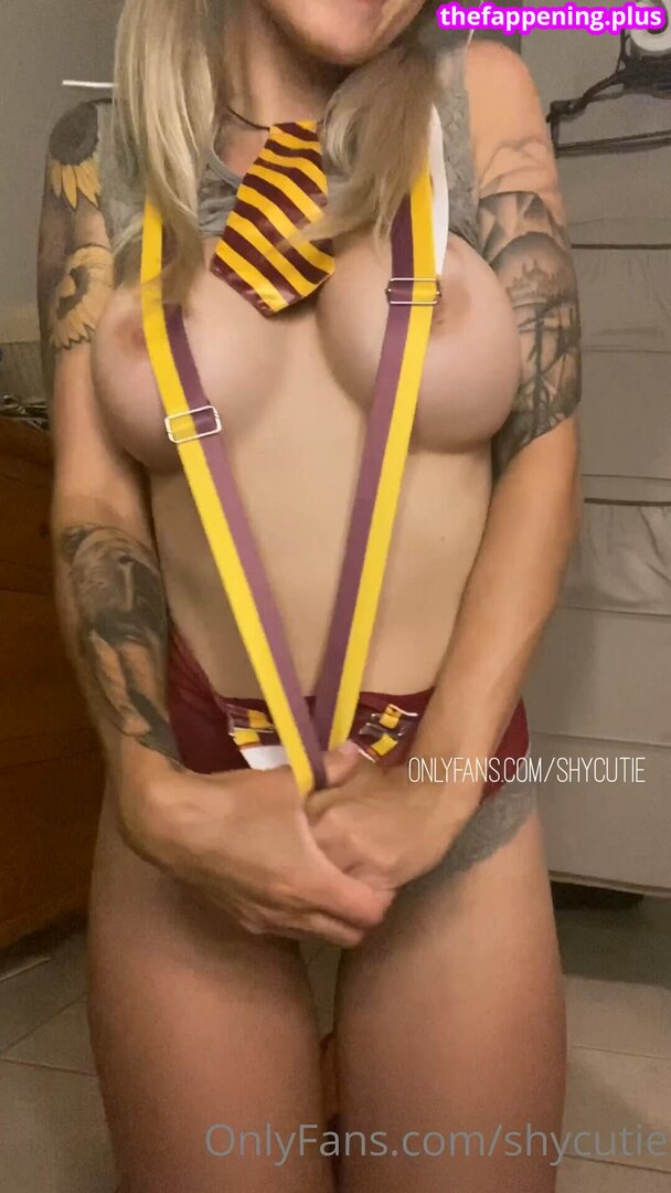 Shycutie / beautifulbadass3