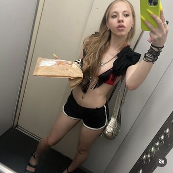 simonealysia