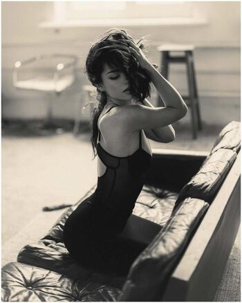 Sofia Chernasova / chernasova.sofia / soniachrn / Чернасова Софія