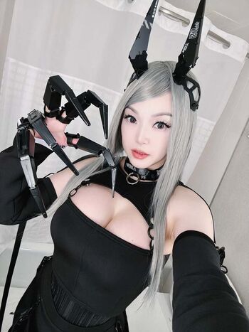 Vampybitme Linda Le