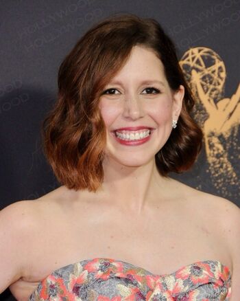 Vanessa Bayer